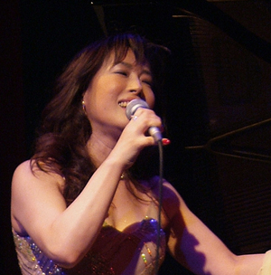 石橋みどり(vo)